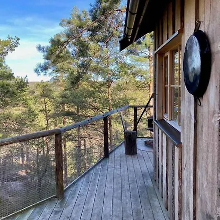 Tretopphytter Pa Grensen - Elghytta Med Robat Og Gjeddefiske Halden Extérieur photo