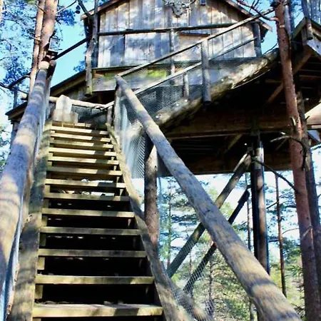 Tretopphytter Pa Grensen - Elghytta Med Robat Og Gjeddefiske Halden Extérieur photo