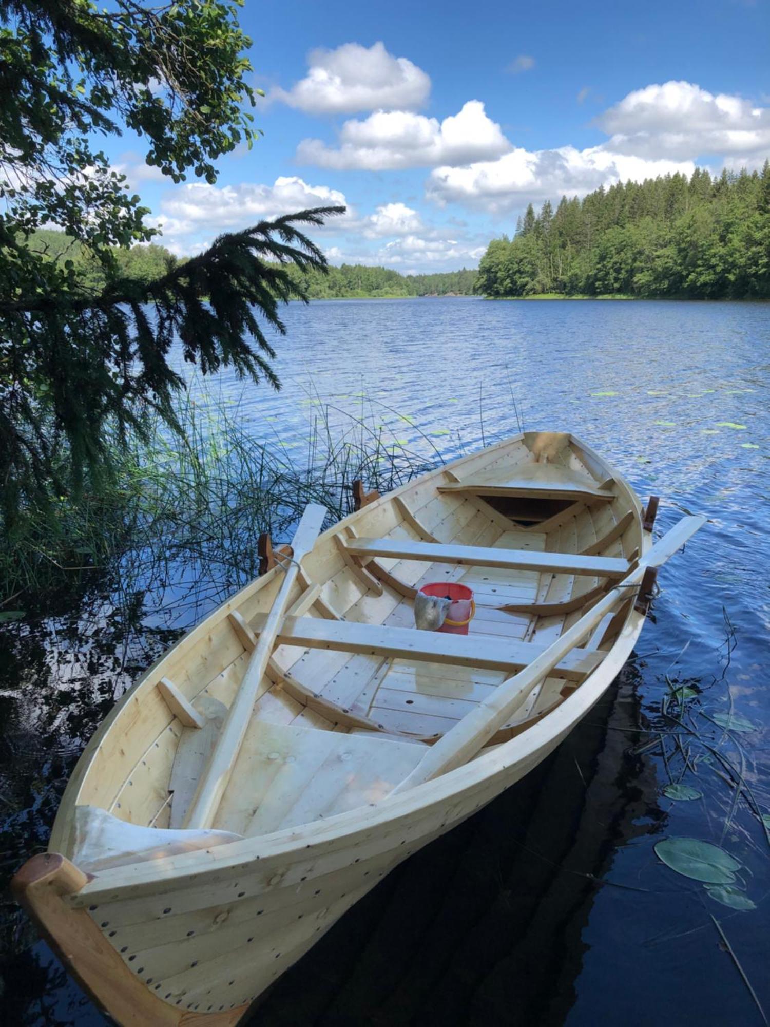 Tretopphytter Pa Grensen - Elghytta Med Robat Og Gjeddefiske * Halden